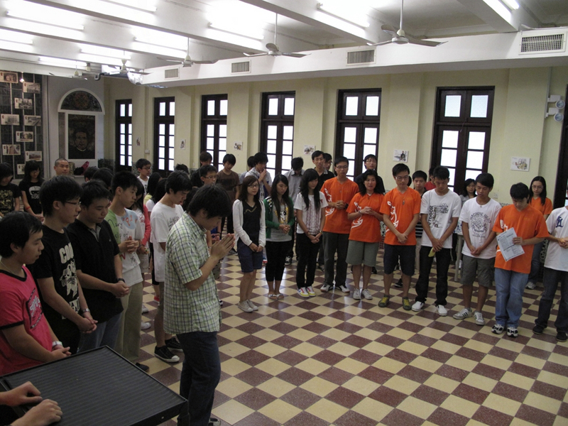 09f5prayer_012