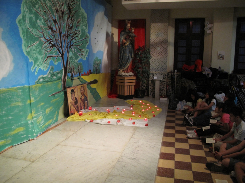 09f5prayer_098