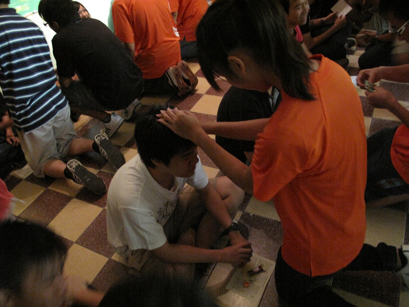 09f5prayer_125