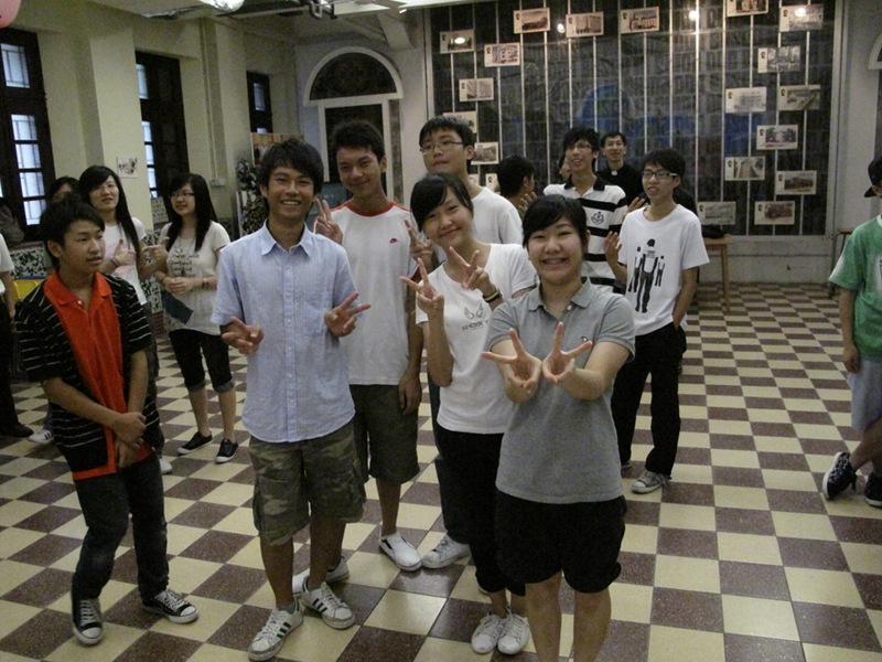 2009f7prayer_027