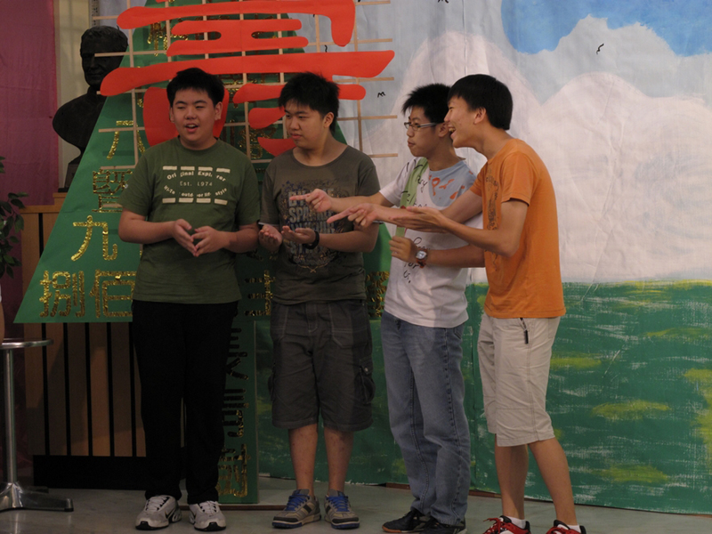 2009f7prayer_075