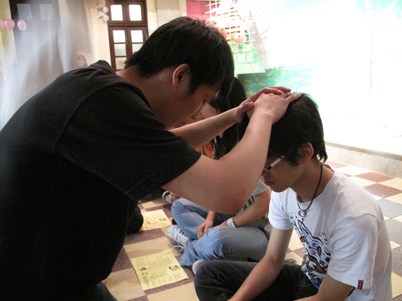 2009f7prayer_122
