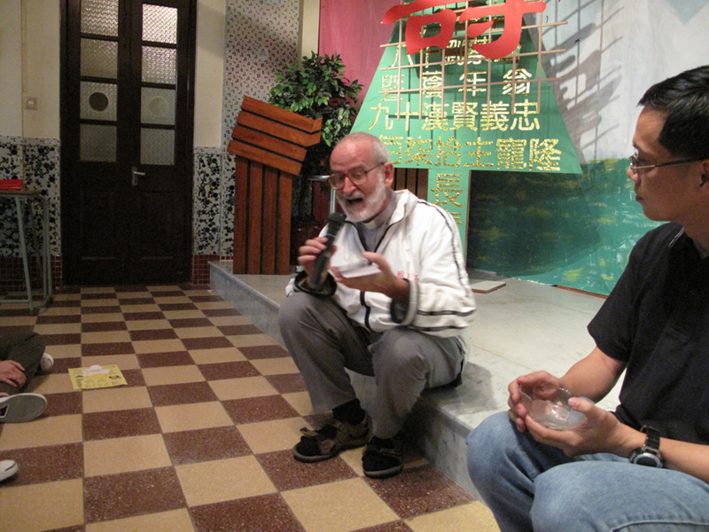 2009f7prayer_180