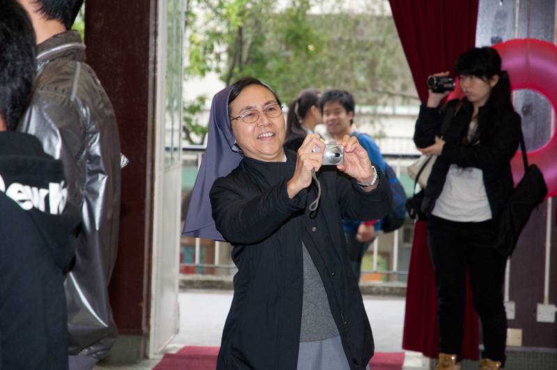 20120225-SYD-01-210