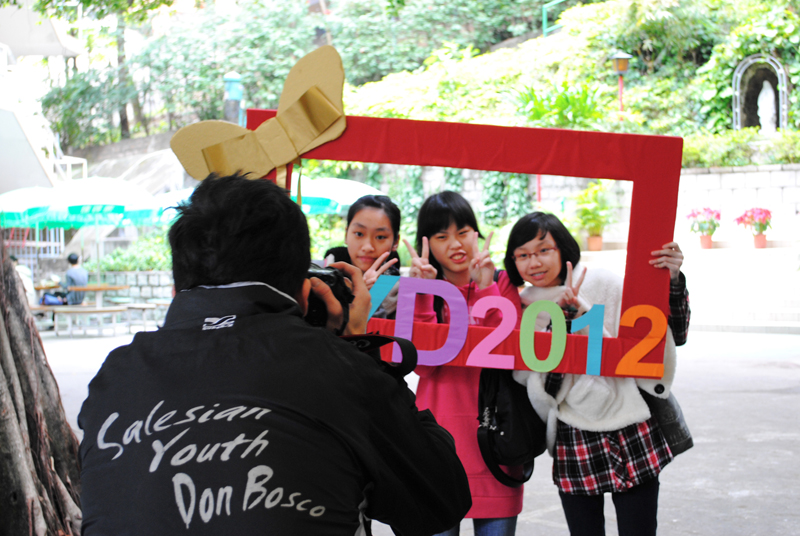 20120225-SYD-frame-002